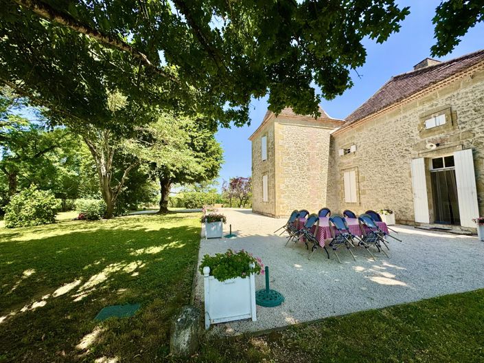 Image No.14-7 Bed House for sale