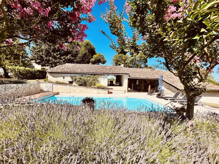 Image No.15-7 Bed House for sale