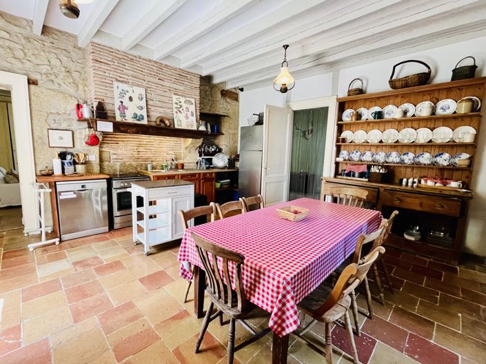 Image No.5-7 Bed House for sale