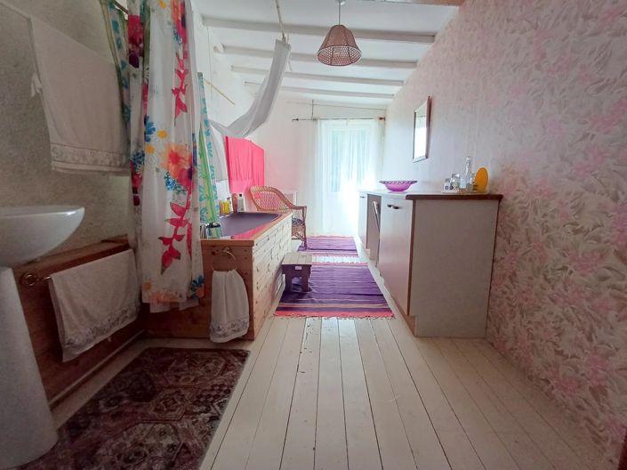 Image No.12-5 Bed House for sale