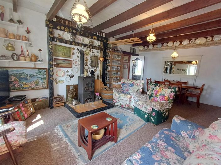 Image No.6-5 Bed House for sale