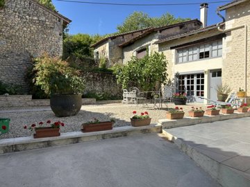 a3a05345da26b44a4b2011ae1a80b053aacf7922cd192