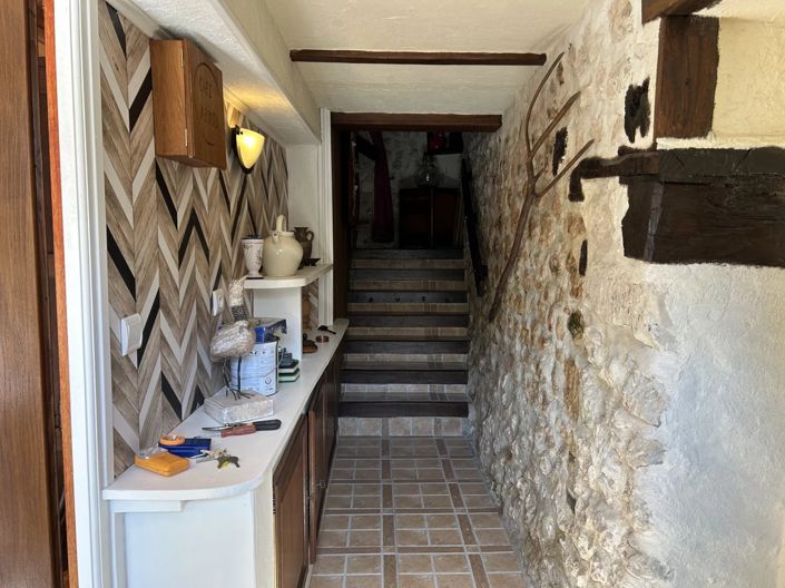 Image No.8-4 Bed House for sale