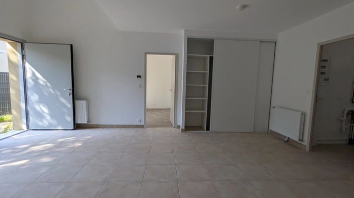 Image No.3-2 Bed House for sale