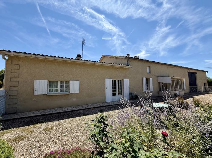 Image No.1-4 Bed House for sale