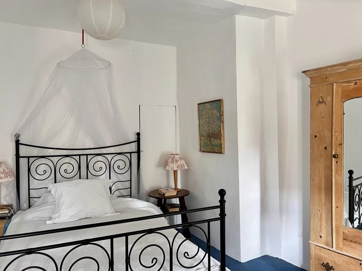 Image No.15-6 Bed House for sale