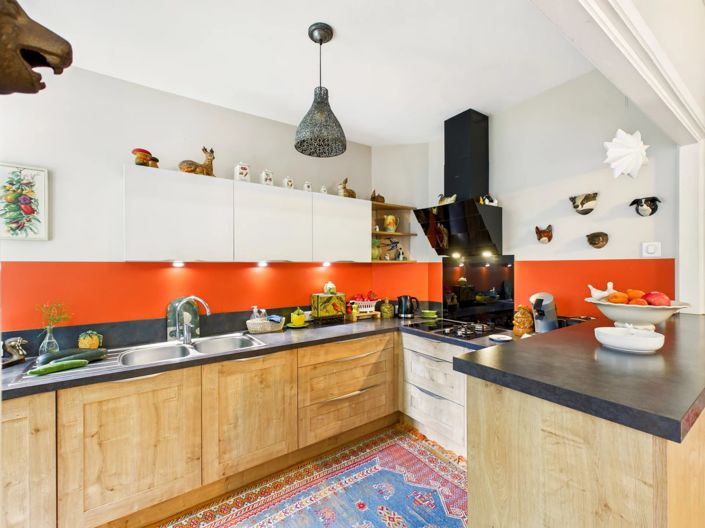 Image No.4-6 Bed House for sale