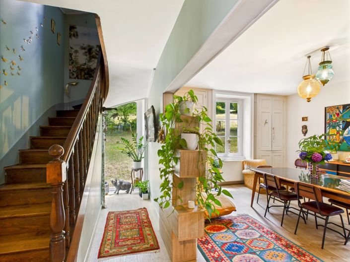 Image No.8-6 Bed House for sale