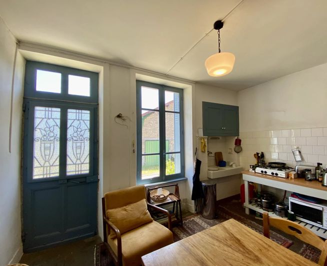 Image No.3-Maison de 2 chambres à vendre à Nouic