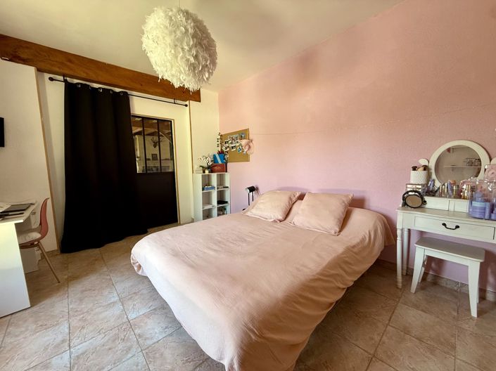 Image No.10-4 Bed House for sale