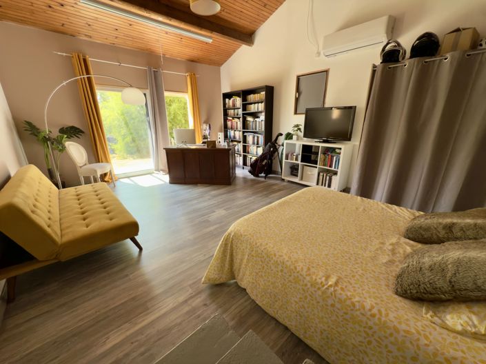 Image No.7-4 Bed House for sale