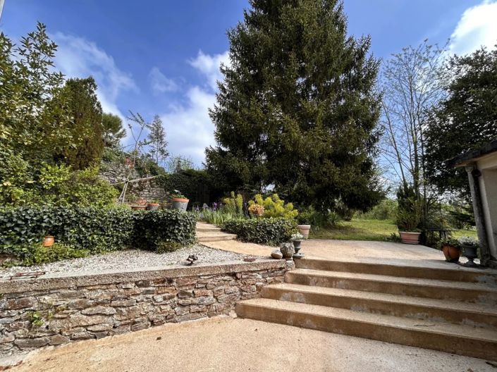 Image No.12-4 Bed House for sale