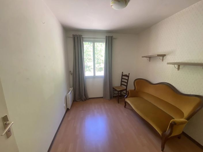 Image No.10-3 Bed House for sale