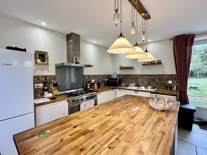 Image No.4-3 Bed Village House for sale