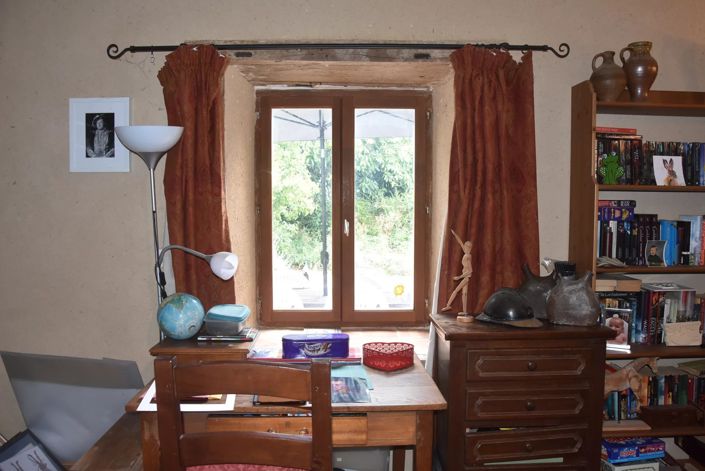 Image No.10-4 Bed House for sale