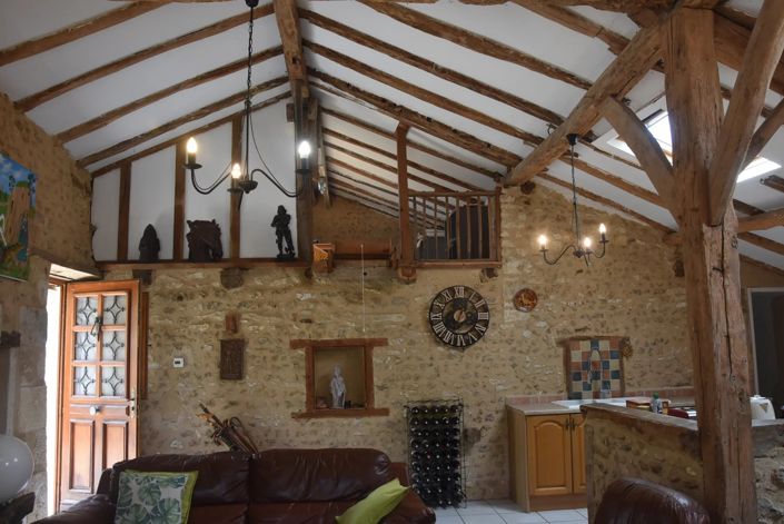 Image No.3-4 Bed House for sale