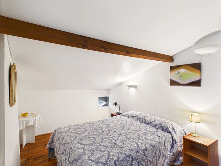 Image No.8-5 Bed Farmhouse for sale