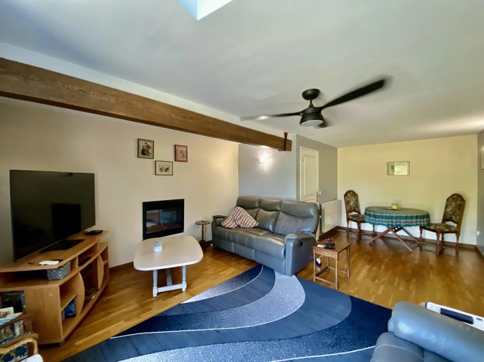 Image No.1-3 Bed House for sale