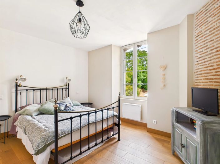 Image No.8-4 Bed House for sale