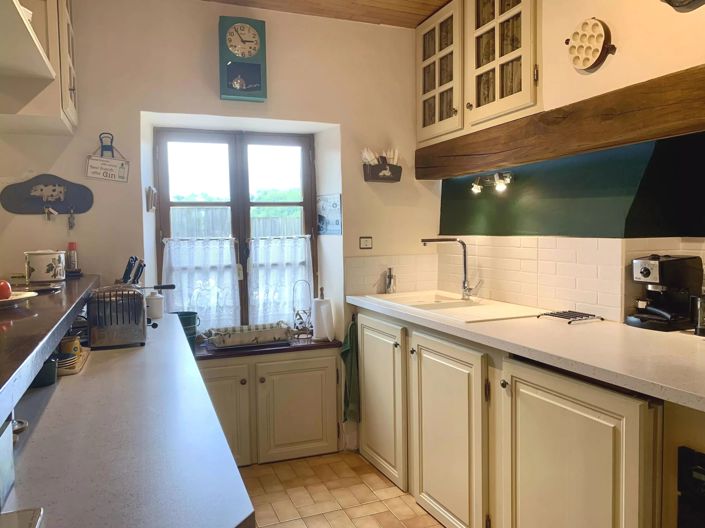 Image No.2-4 Bed Village House for sale