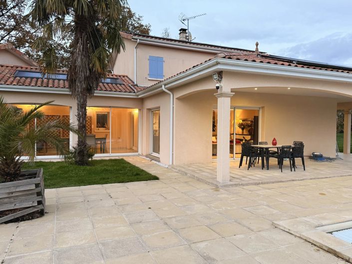 Image No.13-3 Bed House for sale