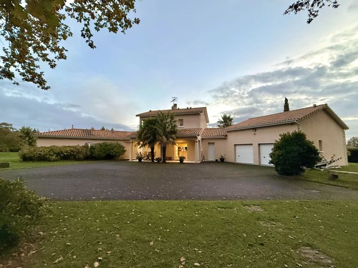 Image No.2-3 Bed House for sale