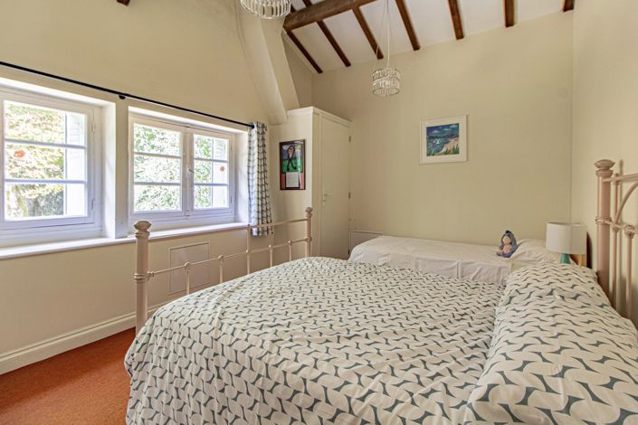 Image No.15-4 Bed House for sale