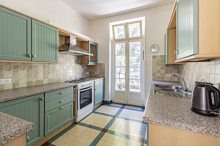 Image No.3-4 Bed House for sale