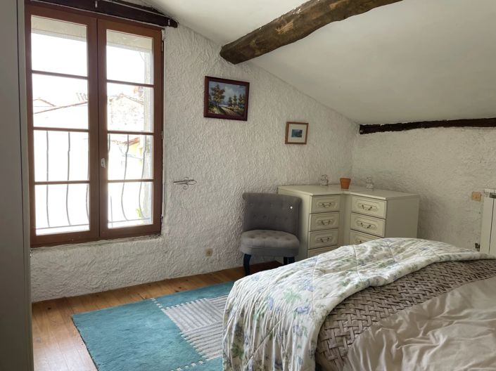 Image No.10-4 Bed House for sale