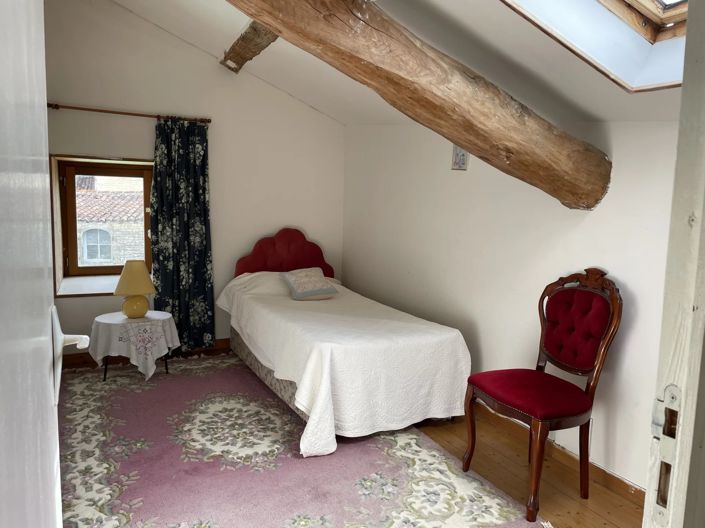 Image No.8-4 Bed House for sale