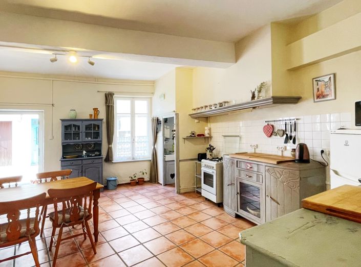 Image No.5-3 Bed House for sale