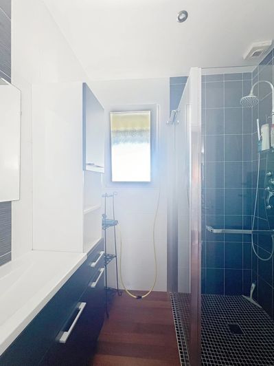 Image No.10-3 Bed House for sale