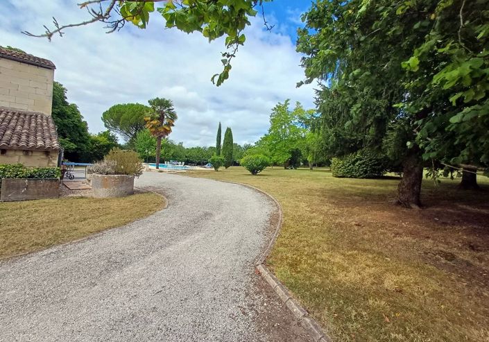 Image No.15-5 Bed Village House for sale