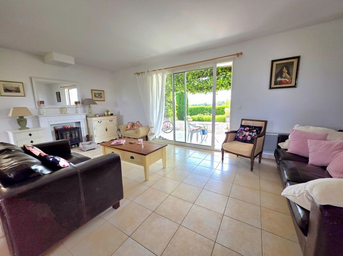 Image No.5-3 Bed House for sale