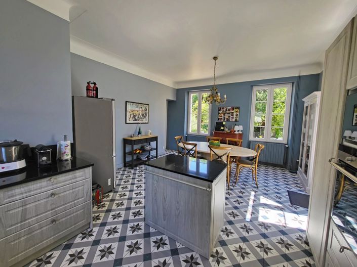 Image No.3-6 Bed House for sale