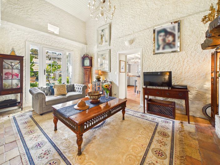 Image No.13-3 Bed House for sale