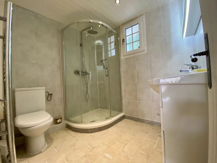 Image No.14-3 Bed House for sale