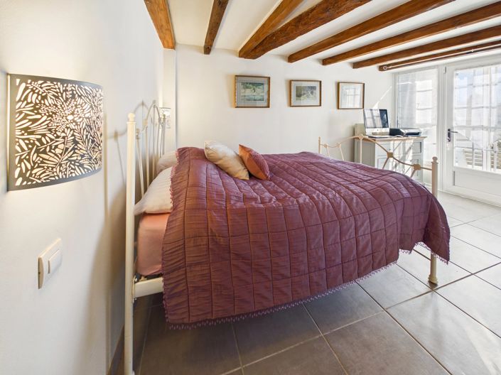 Image No.15-3 Bed House for sale