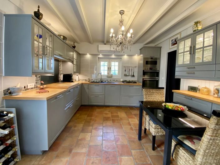 Image No.6-3 Bed House for sale