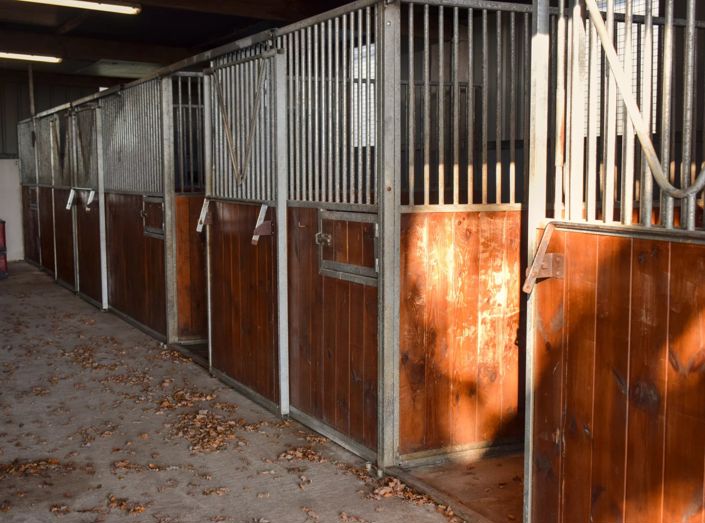 Image No.10-3 Bed House for sale