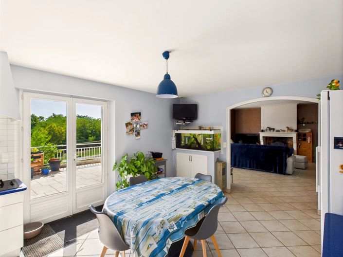 Image No.6-3 Bed House for sale