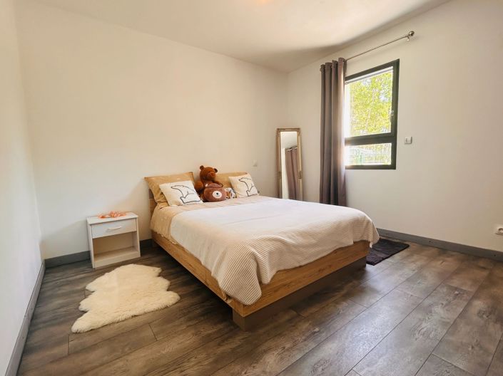 Image No.7-4 Bed House for sale