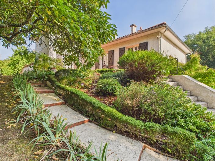 Image No.1-5 Bed House for sale