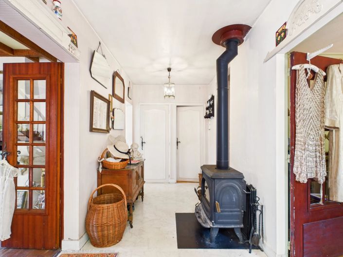 Image No.10-5 Bed House for sale