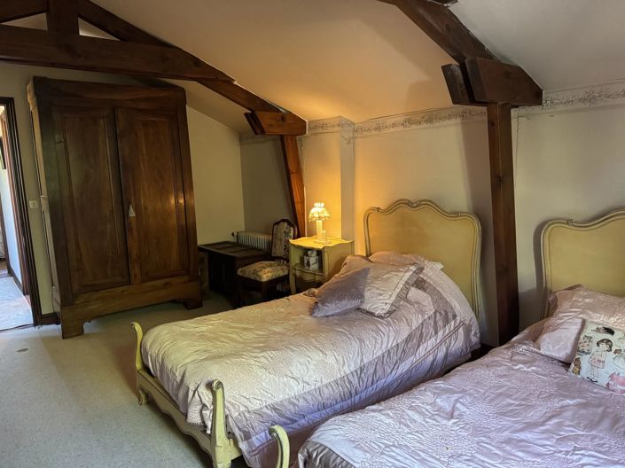 Image No.13-5 Bed House for sale