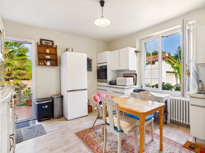 Image No.5-5 Bed House for sale