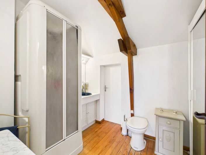 Image No.6-5 Bed House for sale