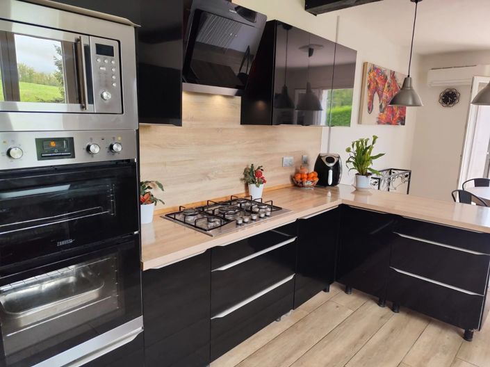 Image No.5-Maison de village de 3 chambres à vendre à Saint-Médard-la-Rochette