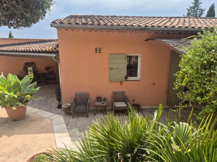 Image No.12-2 Bed House for sale