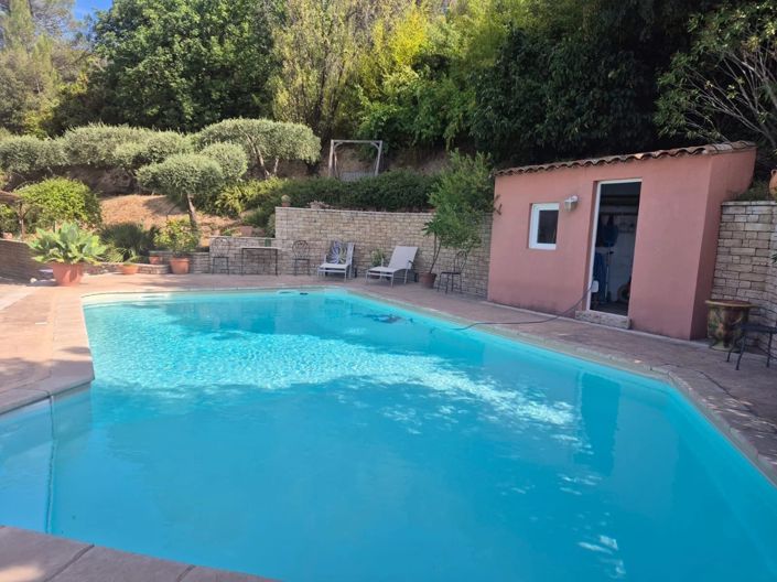 Image No.9-2 Bed House for sale